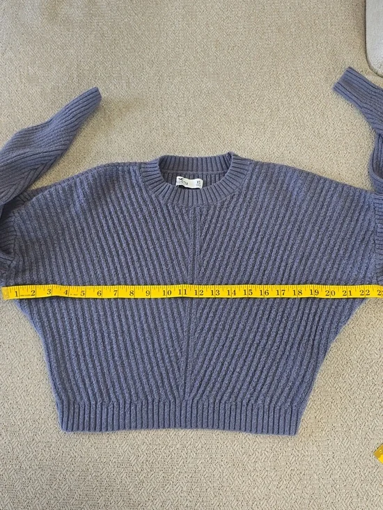 Hollister Blue/Gray Ribbed Fuzzy Stretchy Cropped Sweater - Size XS - Picture 4 of 10